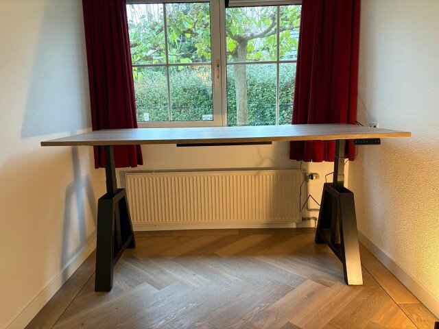 Oak desk elektrisch