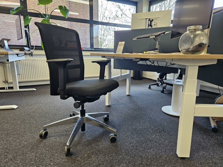 Interstuhl LX212 Se7en buröstuhl