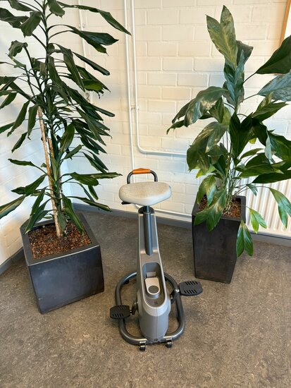 LifeSpan Ampera | Bürofahrrad mit Energiegewinnung | Arbeitstrainer