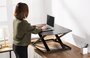 Ultra Slim Standing Desk Erhöhung | Fit mit unseren ergonomische Produkten am Arbeitsplatz | Worktrainer.de