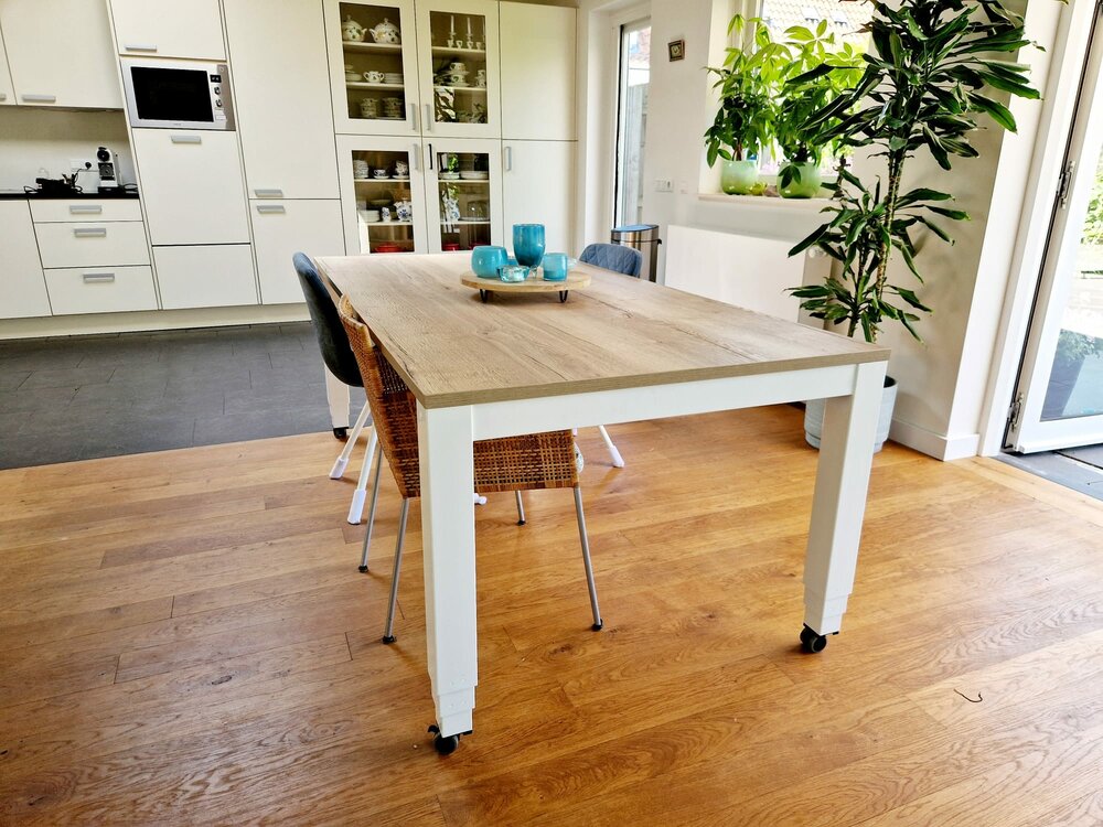 HonMove | Höhenverstellbarer Schreibtisch mit 4 Beinen