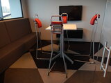 Stand4Work - Steh-Stuhl| worktrainer.de| stehen während der Arbeit| Gesund| Stabil| Körperhaltung| Energie| R&#x0