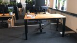Sitz-Steh-Tisch mit 4 Beinen - HonMove| | Gesund und aktiv arbeiten| worktrainer.de | Körperhaltung | Bewegung 