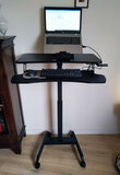 Updesk High Schwarz | Sitz-Steh-Schreibtisch | Worktrainer.de