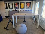 Höhenverstellbarer Tisch mit 4 Beinen - HonMove| | Gesund und aktiv arbeiten| worktrainer.de | Körperhaltung | Be