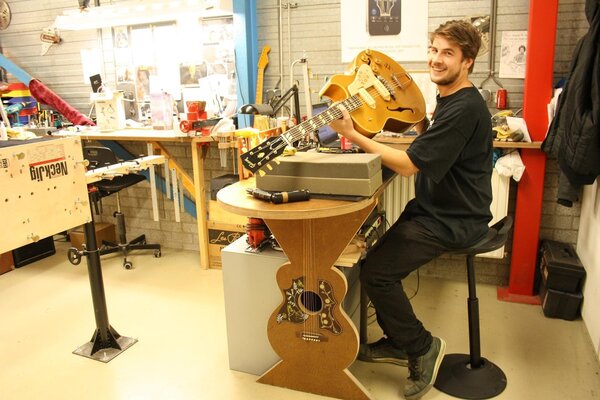 Aeris Muvman Leder | Höhenverstellbarer Stuhl