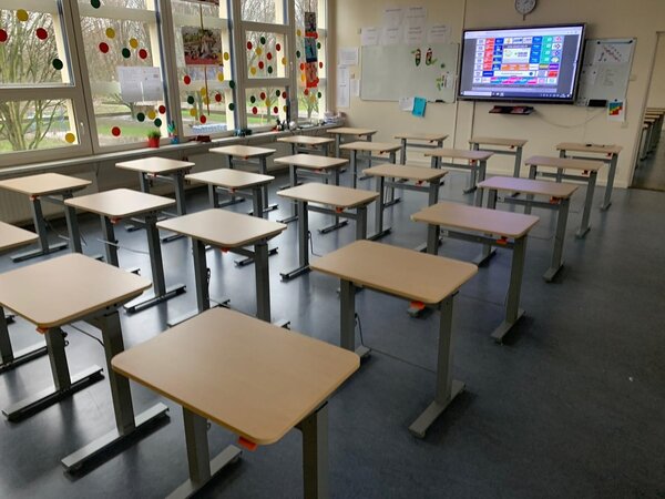 BouncyDesk | Kleiner Höhenverstellbarer Schreibtisch Gasfeder