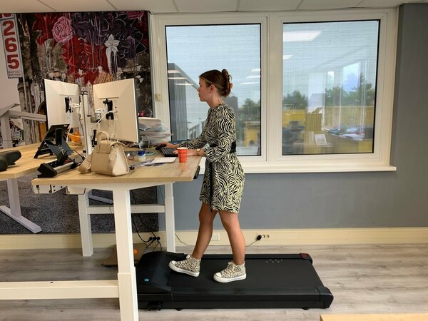 LifeSpan TR5000 Solo | Fitness Workplace Schreibtischlaufband 