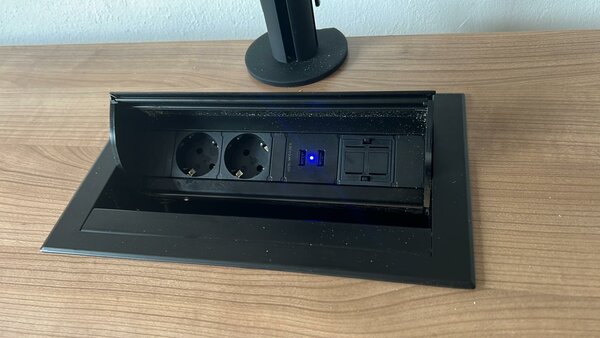 Power Desk In | Einbausteckdose
