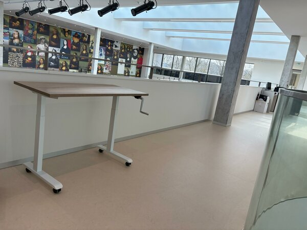StudyDesk | Handkurbel Höhenverstellbarer Schreibtisch